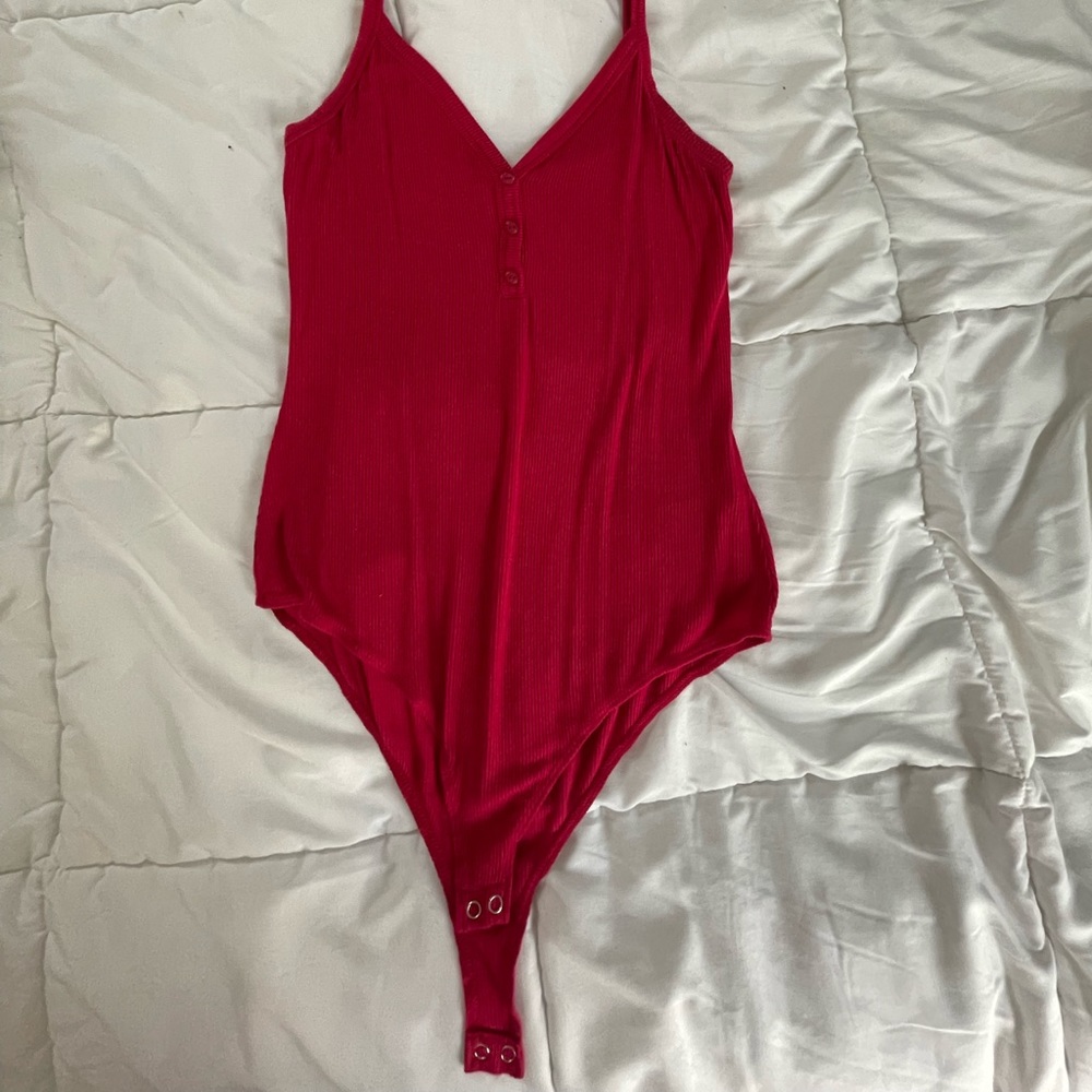 Red bodysuit - Picture 2 of 4